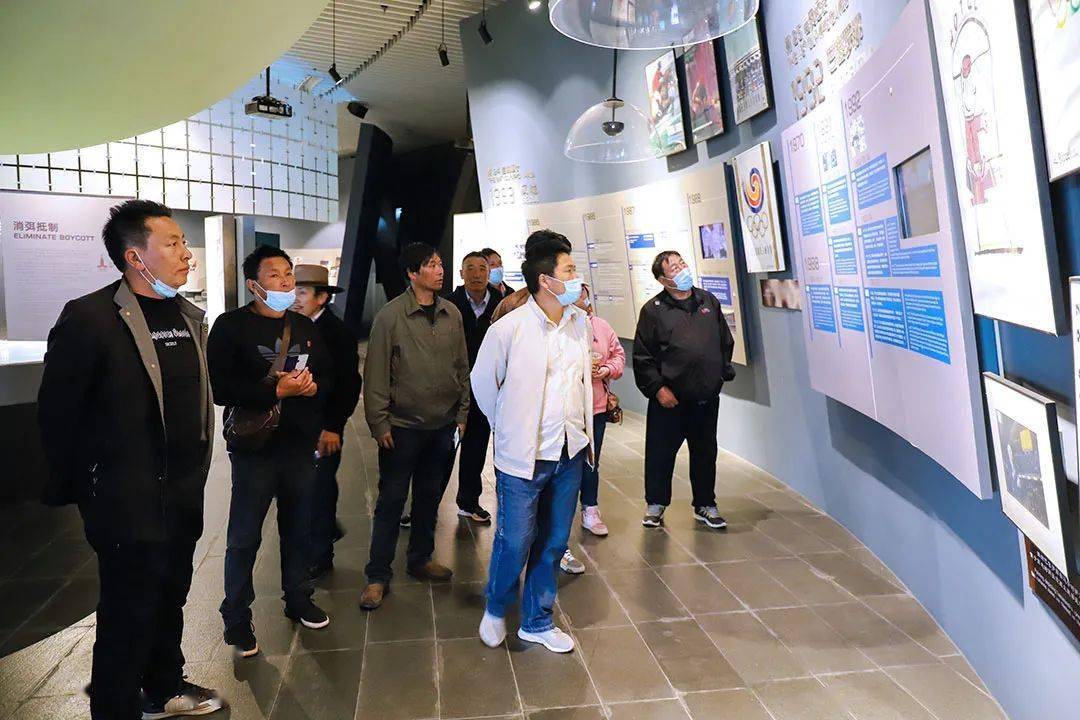 力藏村委会新任领导团队展望及工作重点