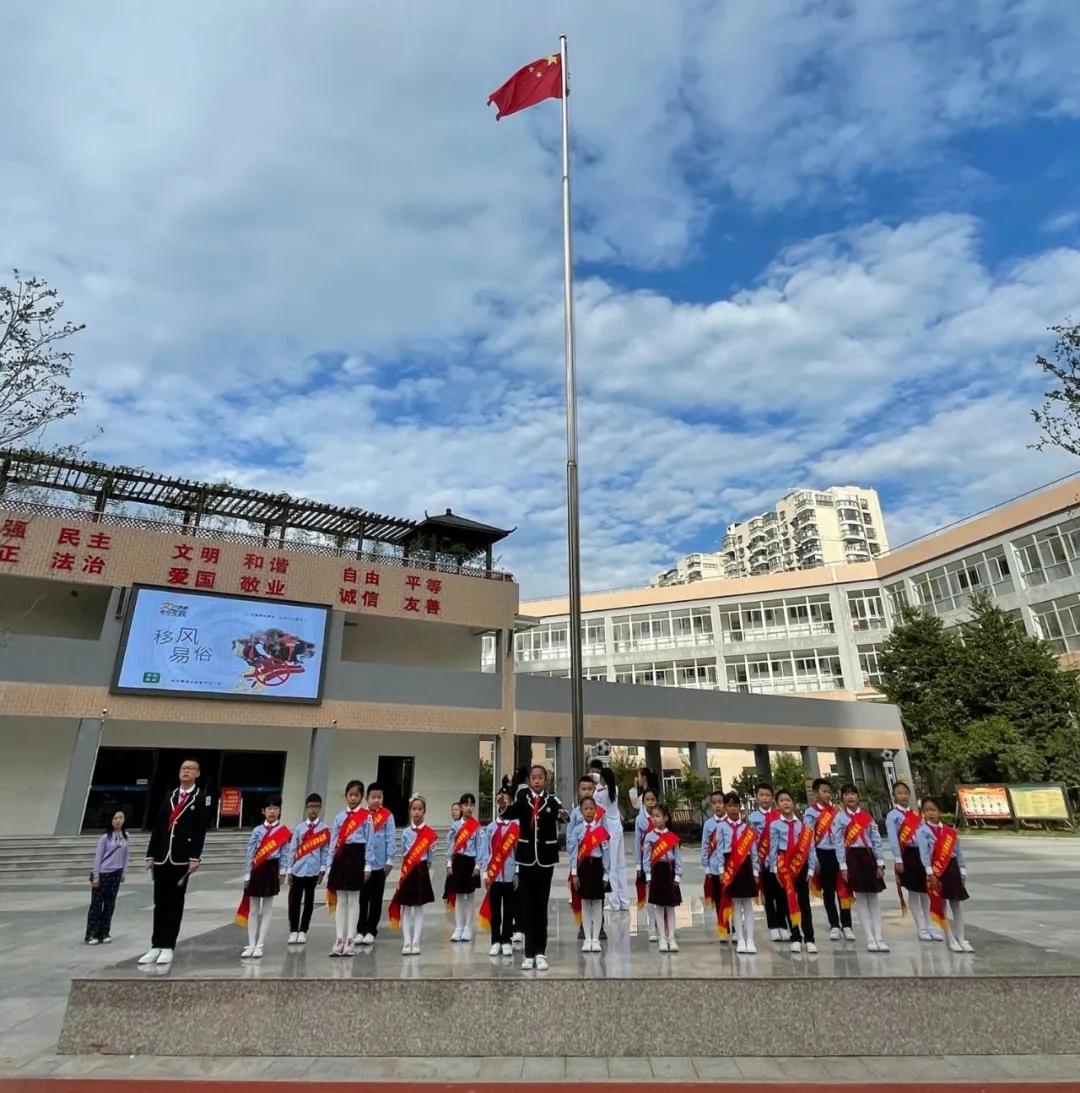 霞浦县小学领导团队引领学校迈向新高度大揭秘